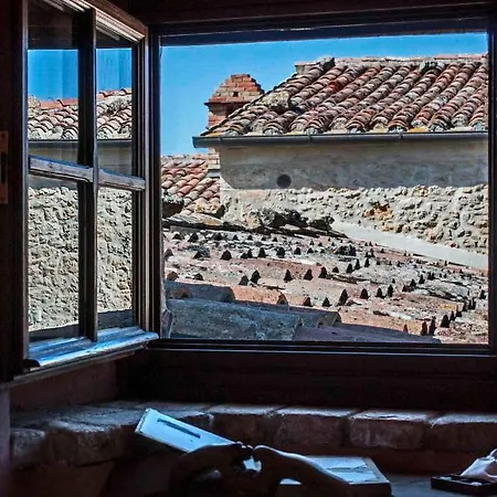 مزرعة للإقامة Podere Spedalone بيينْسا